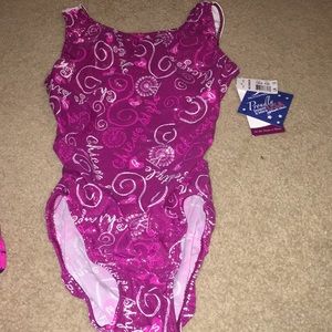 NWT MOTIONWEAR CHICAGO STYLE LEO